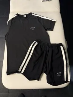 完売品　LYFT リフト　スウェットハーフパンツ LYFT One Line Half Pants - Black – LÝFT