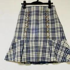BURBERRY バーバリー　ブルーレーベル　フレアスカート　ノバチェックのサムネイル