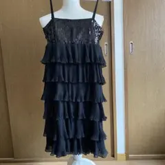 スパンコール付きフリル ブラック キャミワンピース