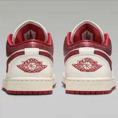 NIKE AIR JORDAN 1 LOW スニーカー