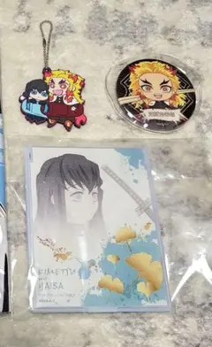 鬼滅の刃　時透無一郎　煉獄杏寿郎　キーホルダー　鏡　缶バッジ