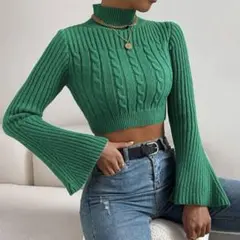 グリーン 緑 ハイネック トランペットスリーブ ケーブルニット クロップセーター