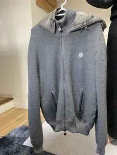 モンクレール フード付きダウンジャケット グレー