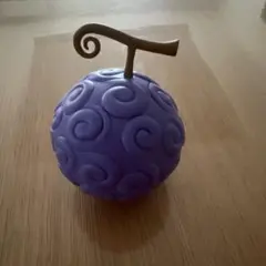 ワンピース 紫の渦巻き模様