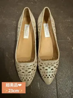 超美品❤︎ マッキントッシュ フィロソフィー ゴールド 夏向け パンプス 23cmのサムネイル