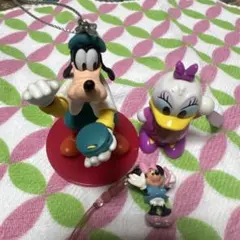 グーフィー、デイジー、ミニー