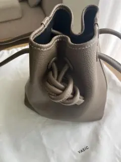 VASIC BOND mini トープ　ブラウン バケットバッグ