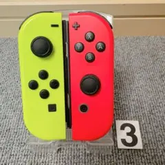 ストラップ２付ニンテンドー Switch ジョイコンネオンイエロー/ネオンピンク