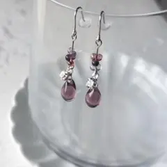 NO1154アメジストカラードロップキラキラストーン付きロングピアス　316L