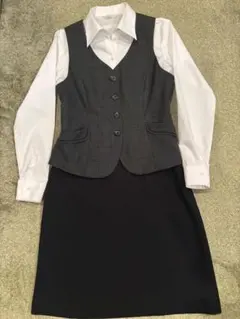 美品 ENJOY セットアップ グレー ベスト 黒 スカート 9号 3点セット