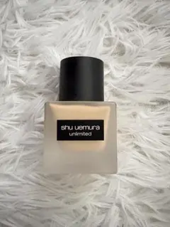 shu uemura アンリミテッド 774 ファンデーションのサムネイル
