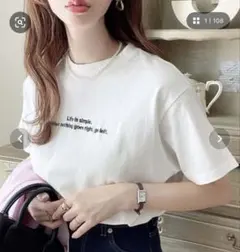 moment+ ロゴ刺繍半袖Tシャツ オフホワイト