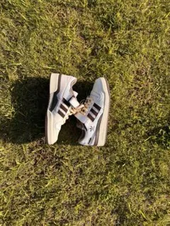 adidas FORUM フォーラム 人気色ブラウンのサムネイル