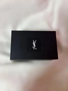 Yves Saint Laurent ギフトボックス