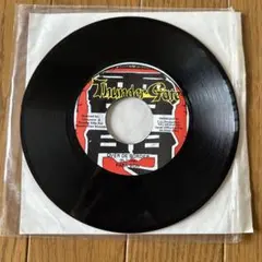 長山洋子 / ENGLISHMAN IN NEW YORK 7インチレコード - メルカリ