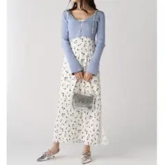 新品未使用☆定番人気商品 リリーブラウン ニットカーデセットキャミワンピース