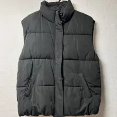 スタンドカラー 中綿ダウンベスト ブラック【美品】のサムネイル