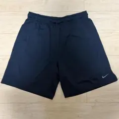 Nike ショートパンツ スウッシュロゴ　ブラック 黒