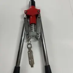 Item thumbnail for item 0a240182-3fe0-4114-99f0-1a210f9c709e