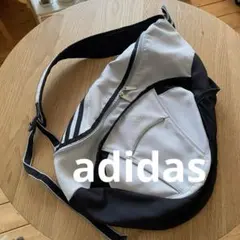 adidas アディダス スリングバッグ ワンショルダー グレー y2kのサムネイル