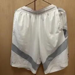 Nike ホワイトパンツ