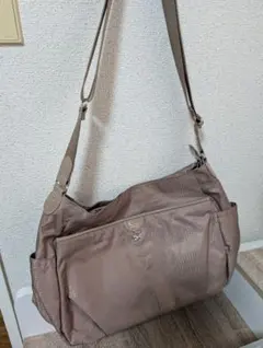 こ*び様 即購入可「カナナショルダーバッグ」