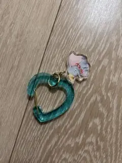 ダンボ アクリルキーホルダー ハートカラビナ