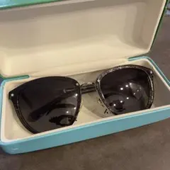 Kate spade New york ケイトスペード　サングラス ケース付きのサムネイル