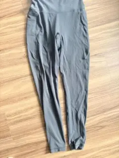 UNIQLO ピラティス トレーニング パンツ レギンス グレー S