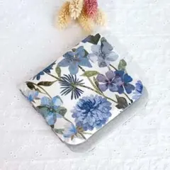 リバティガーゼハンカチ ハンドメイド♢アリスズ・ガーデン - メルカリ