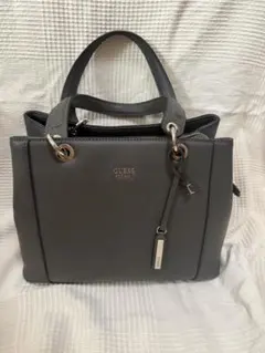 GUESS ハンドバッグ チャコールグレーのサムネイル