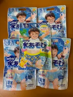 1822【ムーニー】水あそびパンツ ブルーLサイズ ピカチュウデザイン 計15枚