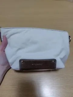 LeSportsac キルティング ポーチ ホワイト チェリー柄 - メルカリ