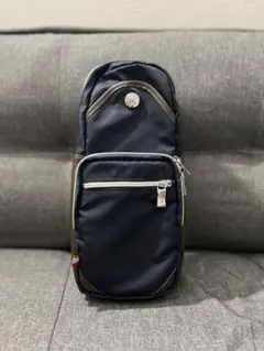 未使用✨オロビアンコ　ボディバッグ　ショルダーバッグ　メンズ　ネイビー　ブラウン