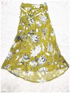 ZARA フィッシュテールスカート　緑　花柄　抹茶　ミモレ丈　ロング丈　訳あり
