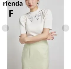 rienda リエンダ◆ビジューカラーハーフスリーブニット 春服　ホワイトのサムネイル