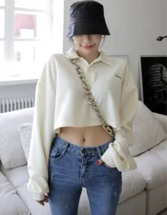 shein DAZY ドロップショルダー　クロップド丈　スウェットシャツ