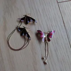 七宝焼のブローチ　チョウ　2個