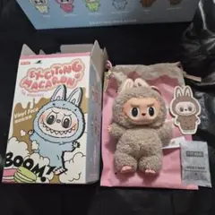 MONSTERS Exciting Macaron ぬいぐるみ Toffee