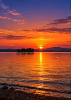 【イラスト】夕暮れの湖畔と小島の風景 アートポスター