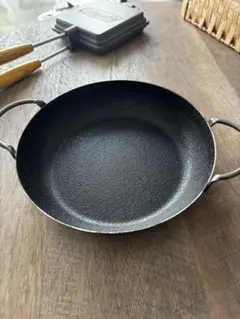 Item thumbnail for item 19365df3-4768-47e0-8027-6d5f5e16f9d8