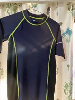 Nike ラッシュガード 半袖 160 ネイビー