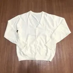GU ホワイト Vネック ウォッシャブルカーディガン