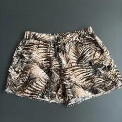ジャーナルスタンダード　ショートパンツ ボタニカル柄のサムネイル