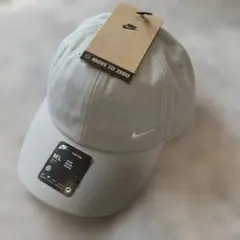【新品タグ付き】Nike ナイキクラブキャップ　グレーのサムネイル