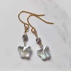 No.544 クリスタルラスター蝶のガラスビーズとストーンのハンドメイドピアス