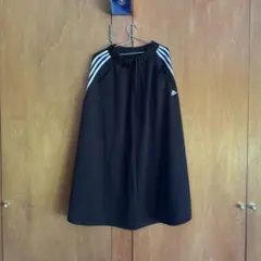 adidas ブラック フレアスカート 【韓国限定】