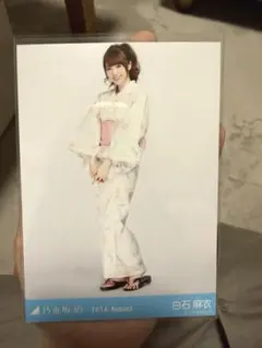 白石麻衣 生写真 ヒキ