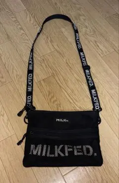 MILKFED. ブラックサコッシュ ショルダーバッグのサムネイル