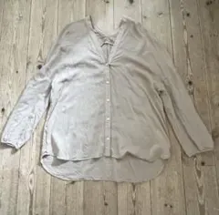 レディース　長袖シャツ　ベージュ　シースルー